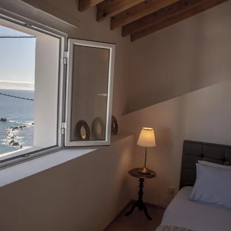 Main House * Água de Alto