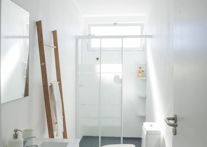 Main House Semesterbostad